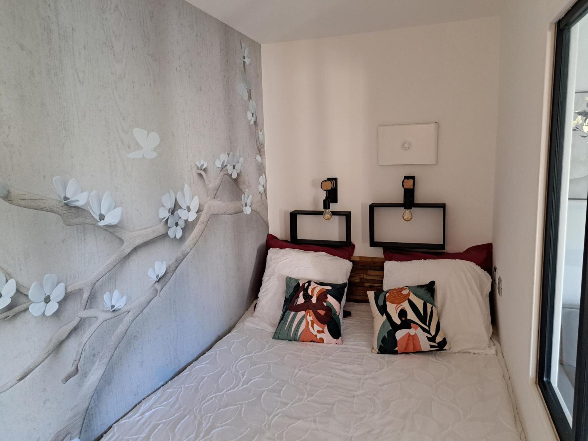 Séduisant studio avec cour privative La Crau Extérieur photo